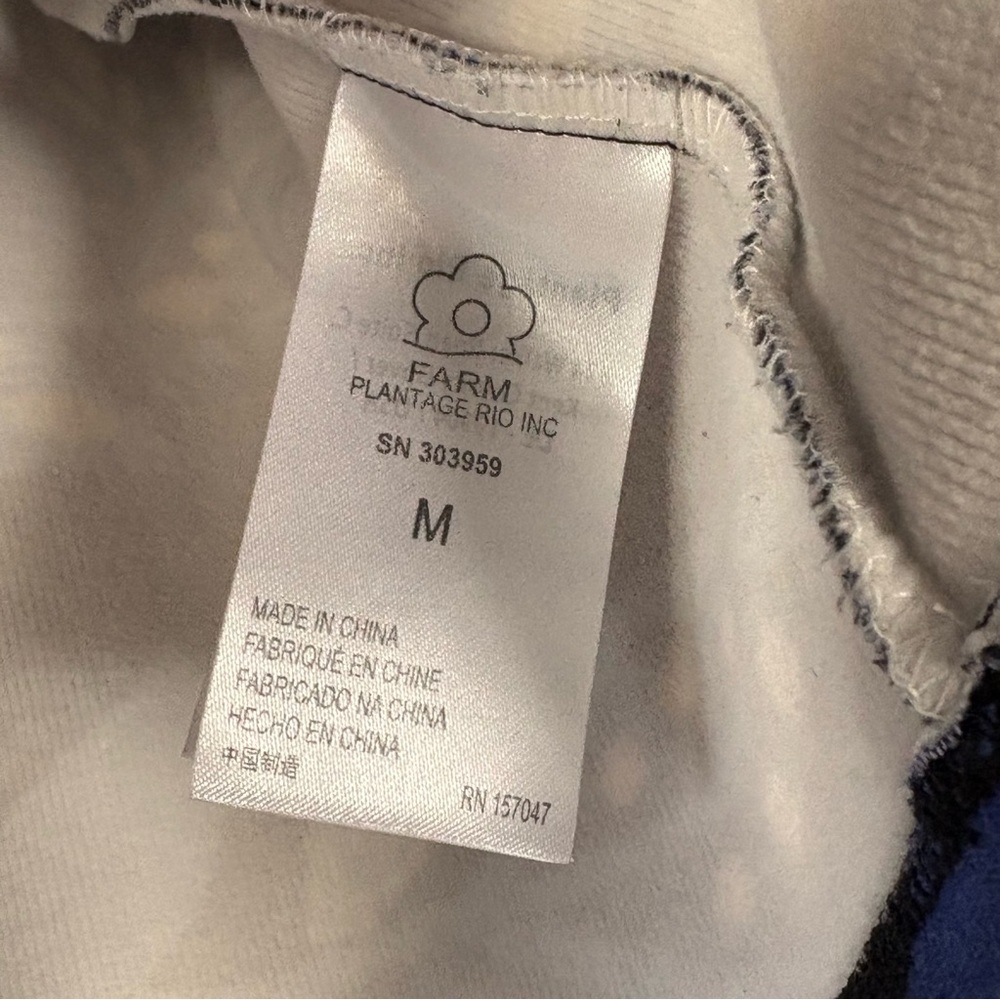 FARM Rio Blue Macaw Forest Sweatshirt, Size M, Women’s EUC @farmrio - Picture 8 of 10